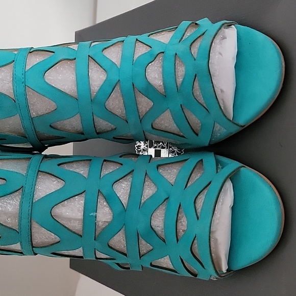 Vince Camuto Prisintha Sandals Size 10 - Picture 3 of 14